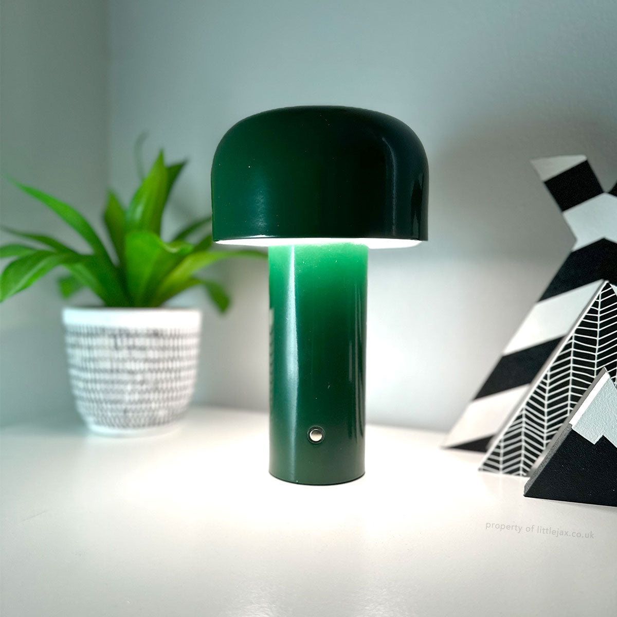 Chic Modern Cordless Mushroom Lamp